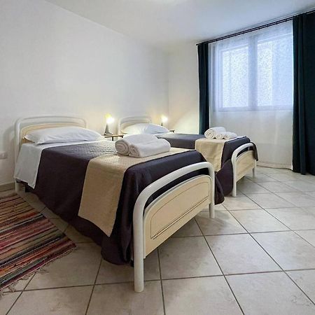 Relax E Spazio A Due Passi Dal Mare Марина-ди-Манкаверса Экстерьер фото